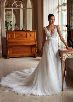 V Neck Beaded Ivory Lace Tulle Sparkling Wedding Dress